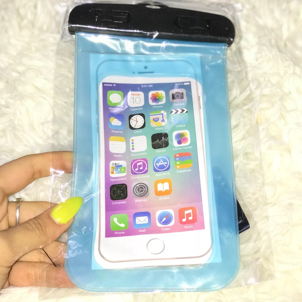 iPhone waterproof phone bag